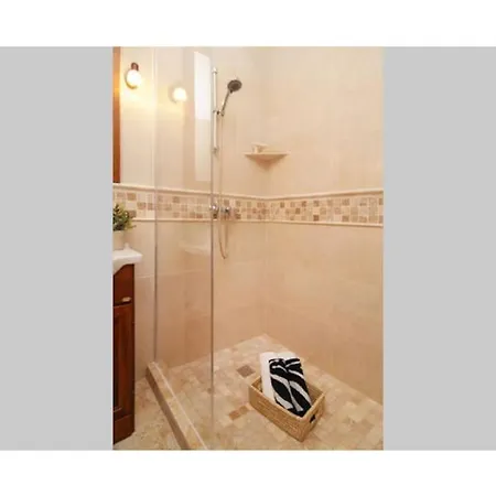 Quiet - Close To The Center Apartment