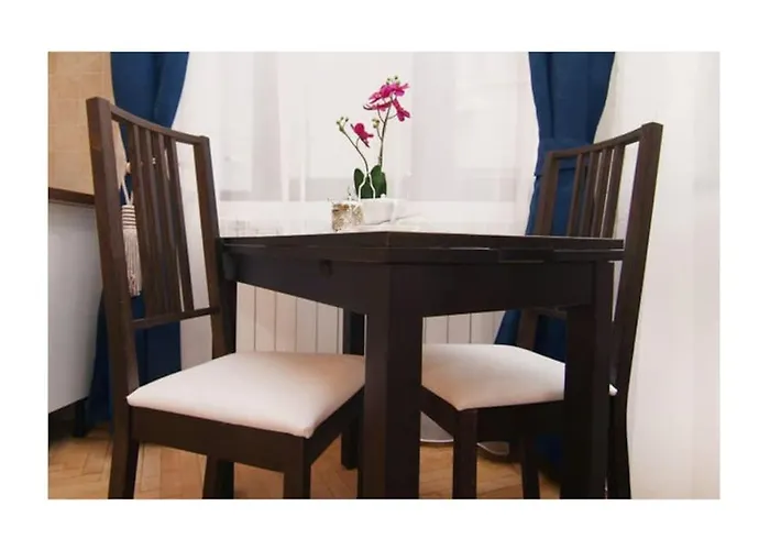 Quiet - Close To The Center Апартаменти Бухарест